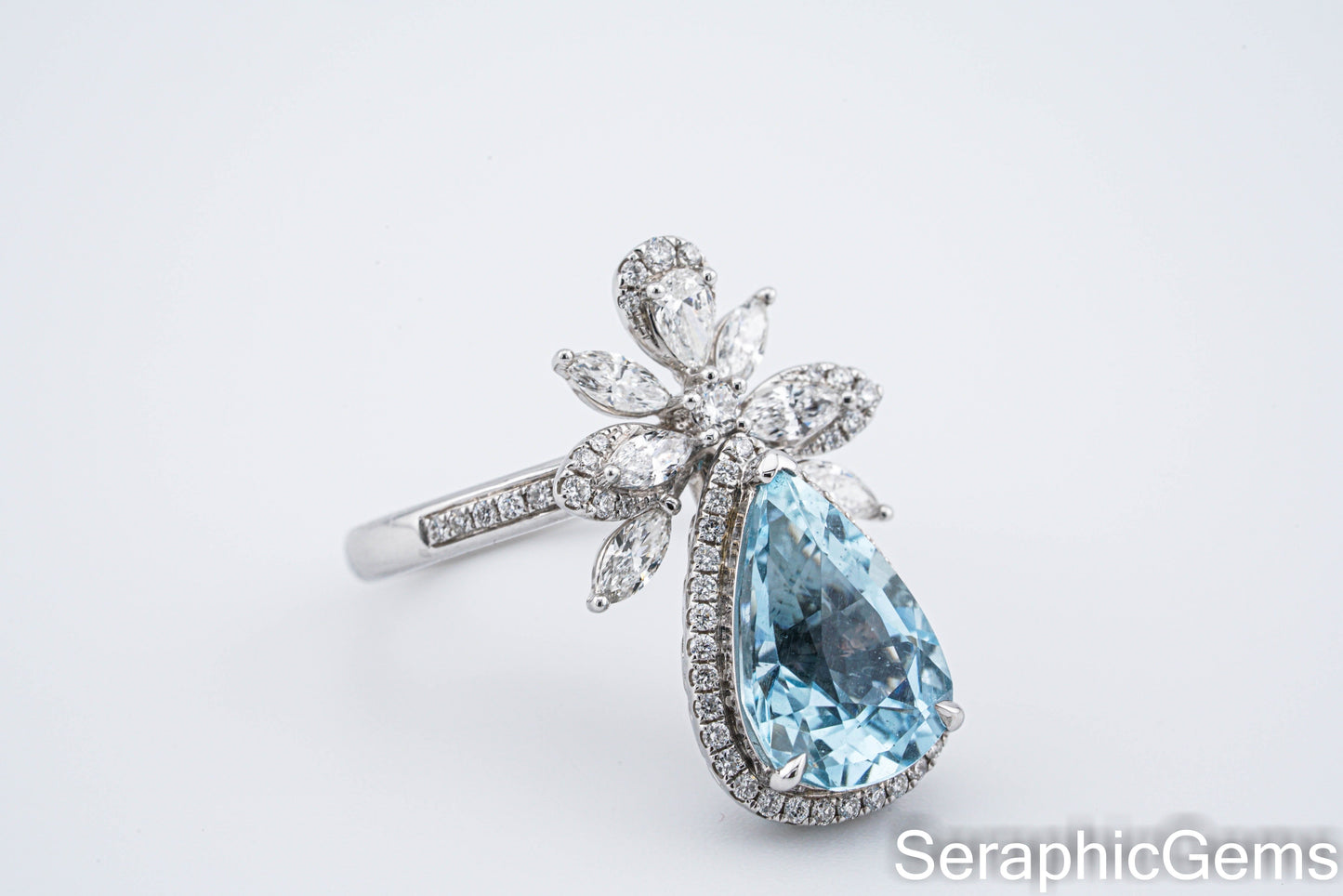 Santa Maria Aquamarine Ring,18K Gold with Natural Diamond Setting