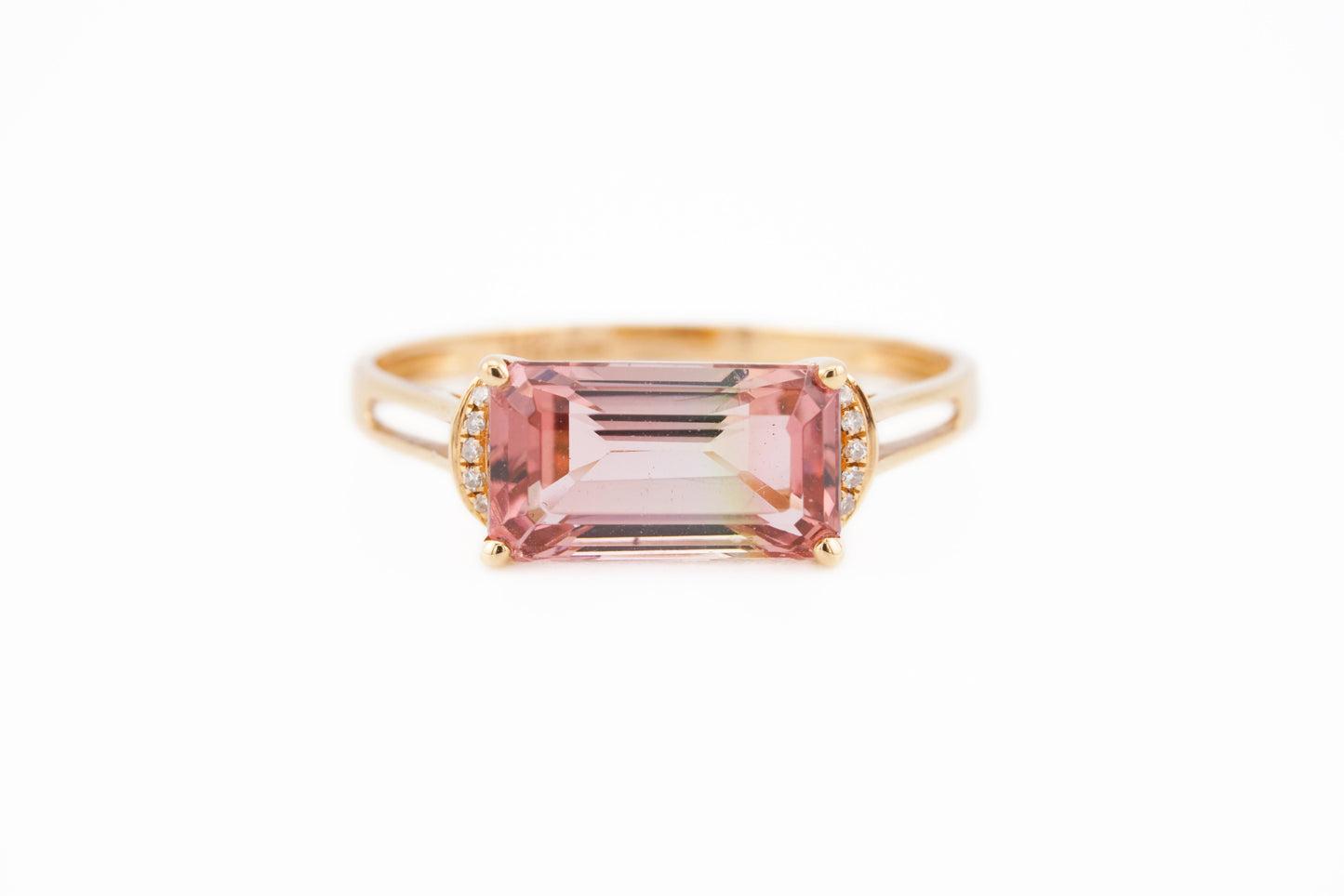 Elegant Simplicity: 18k Gold Watermelon Tourmaline Ring with Diamond Accents